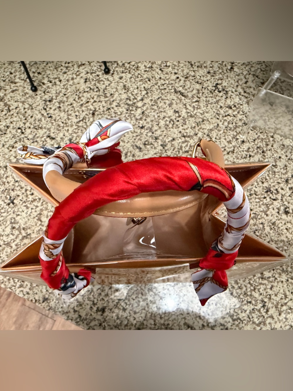 ♥️🤍 Louis Vuitton Gift Bag Tote🤍♥️ - Picture 7 of 7